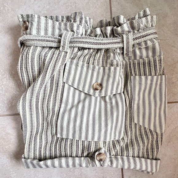 New, Free People One Harriet Striped Shorts Pockets Relaxed Fit size Large - Picture 6 of 10
